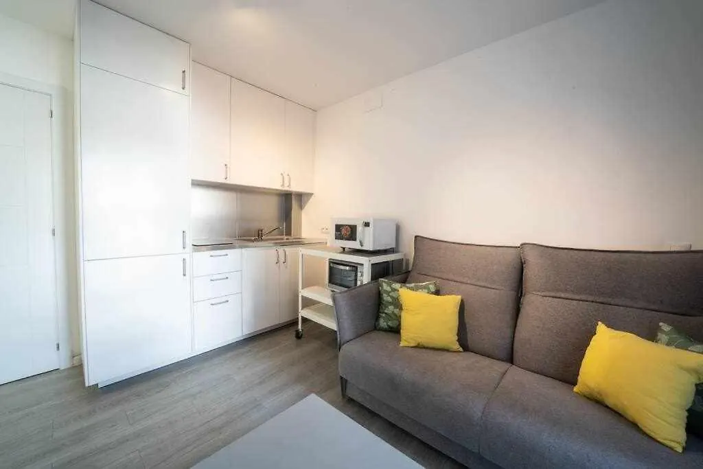 1 Room Atico Pedregalejo Málaga Spanien